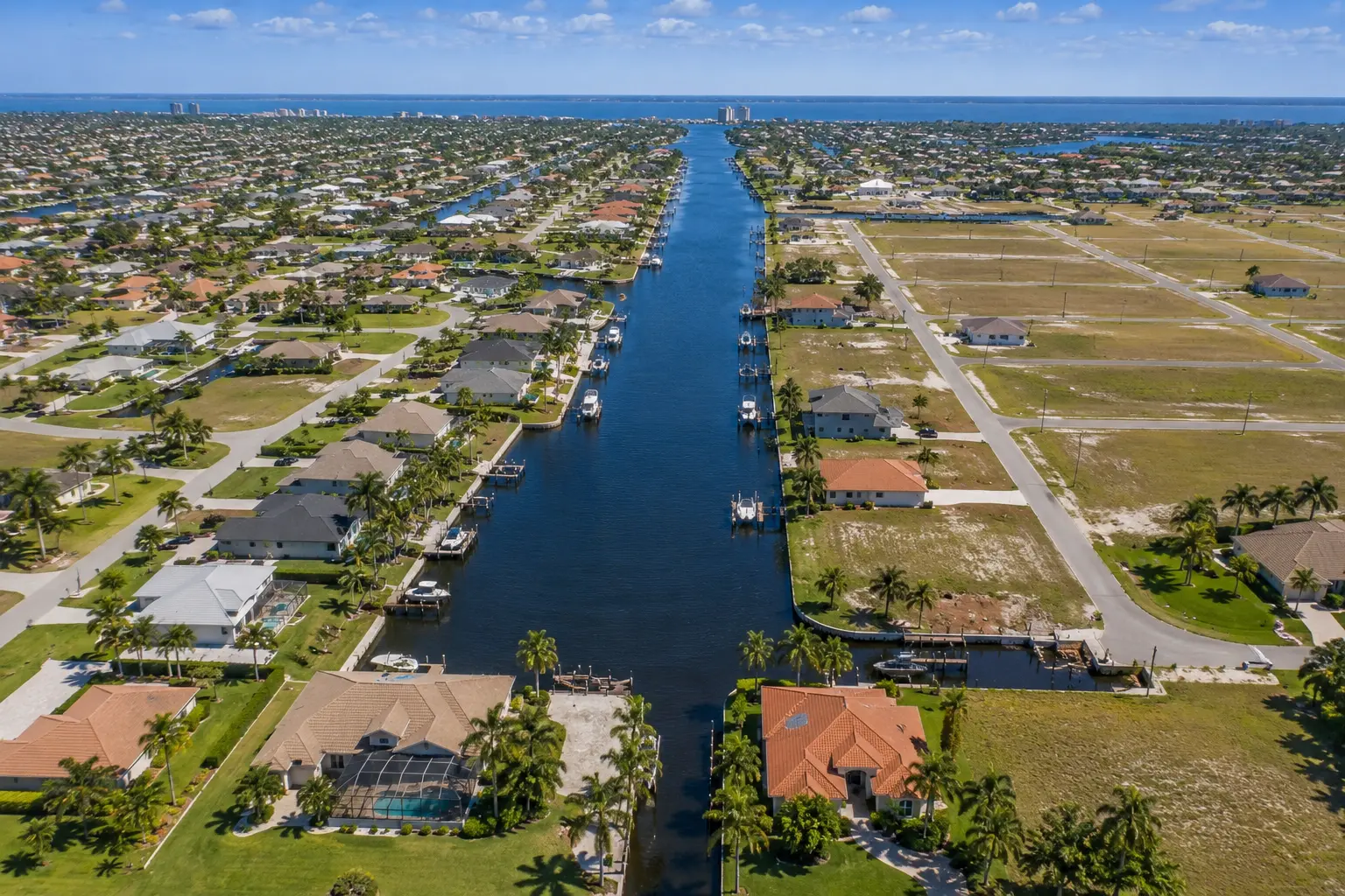 Cape Coral lot selection based on lifestyle goals boating waterfront views privacy and outdoor living