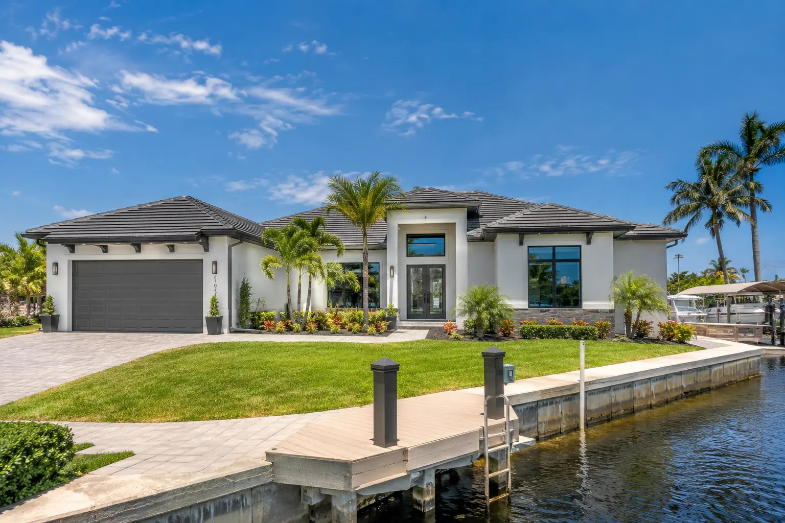 Energy efficiency and long-term value of new construction homes in Cape Coral compared with older resale homes