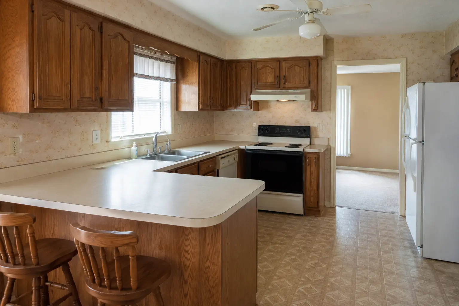 Older Cape Coral resale home costs for impact windows hurricane protection wind mitigation and insurance expenses