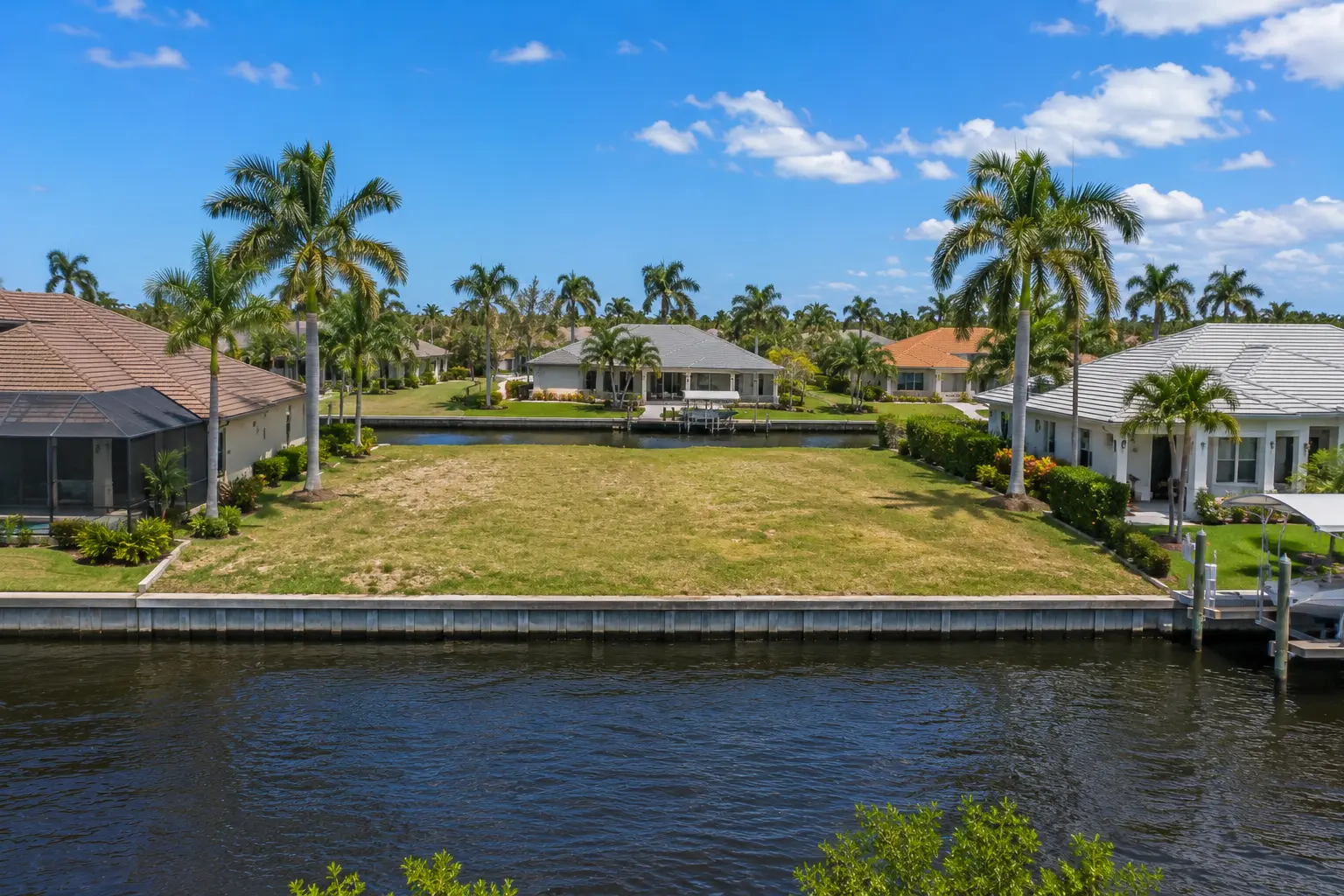 Building a custom home in Northwest Cape Coral with land availability and waterfront options
