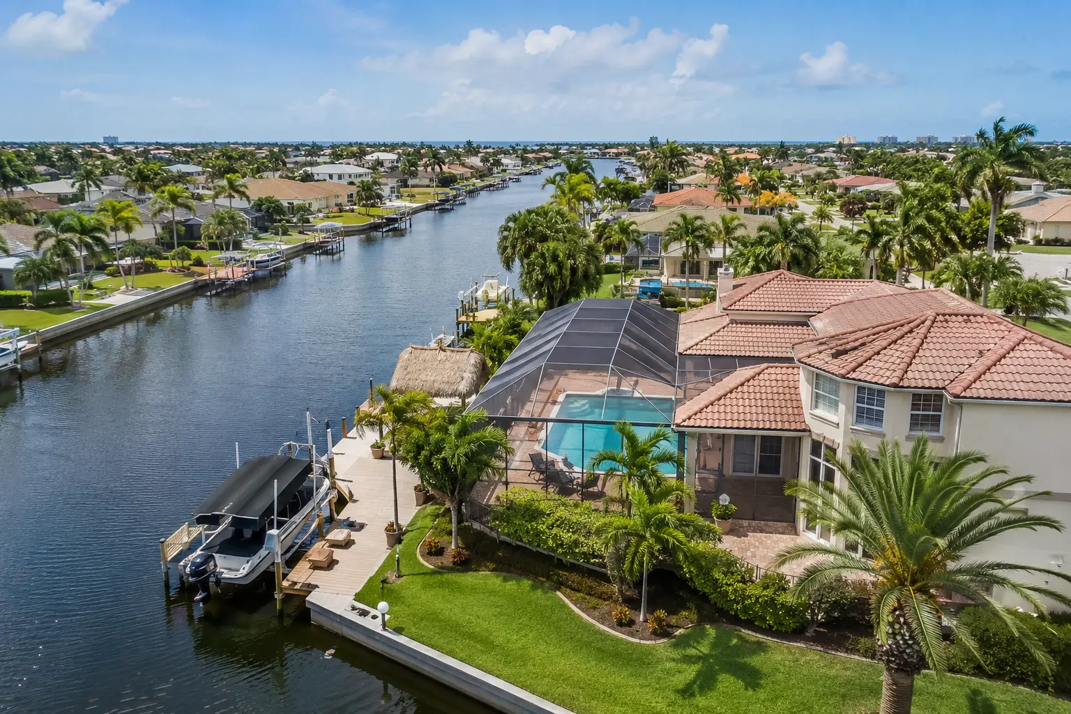 New construction versus existing homes in Cape Coral for buyers comparing building and buying