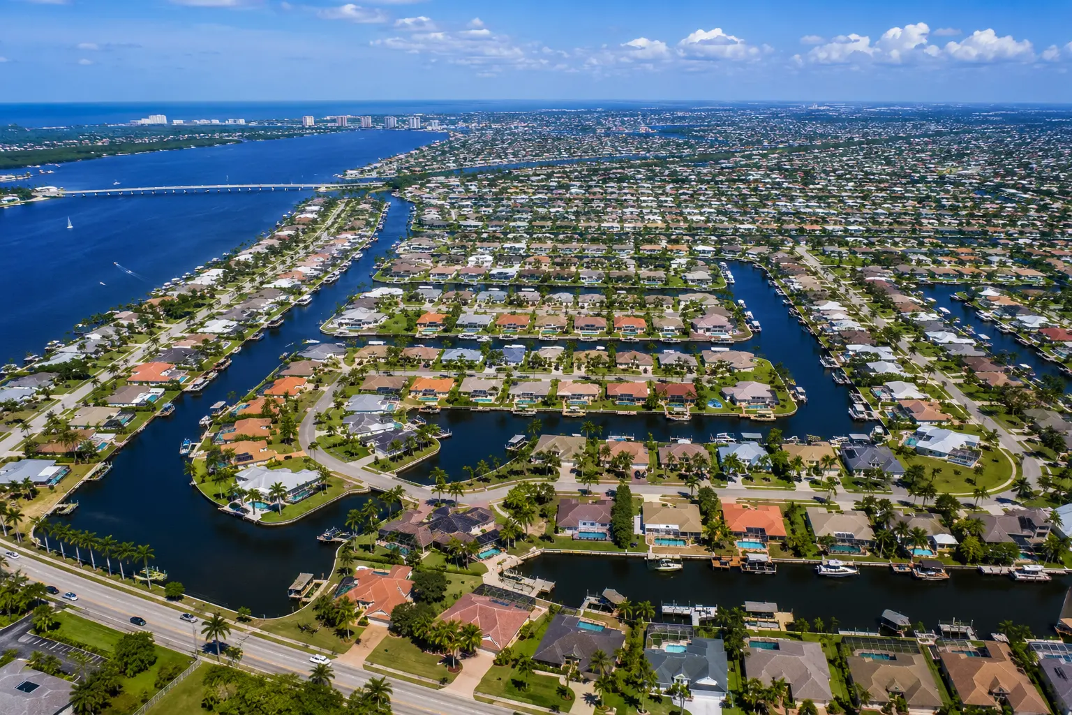 Building a custom home in Southeast Cape Coral near established neighborhoods and waterfront amenities
