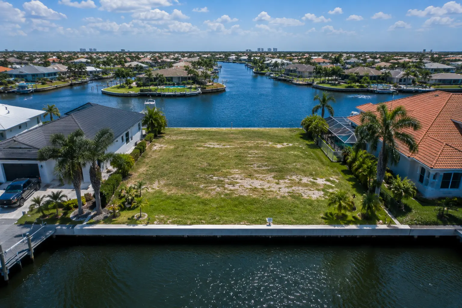Cylina helping buyers evaluate Cape Coral saltwater canal lots Gulf access seawalls and boating routes